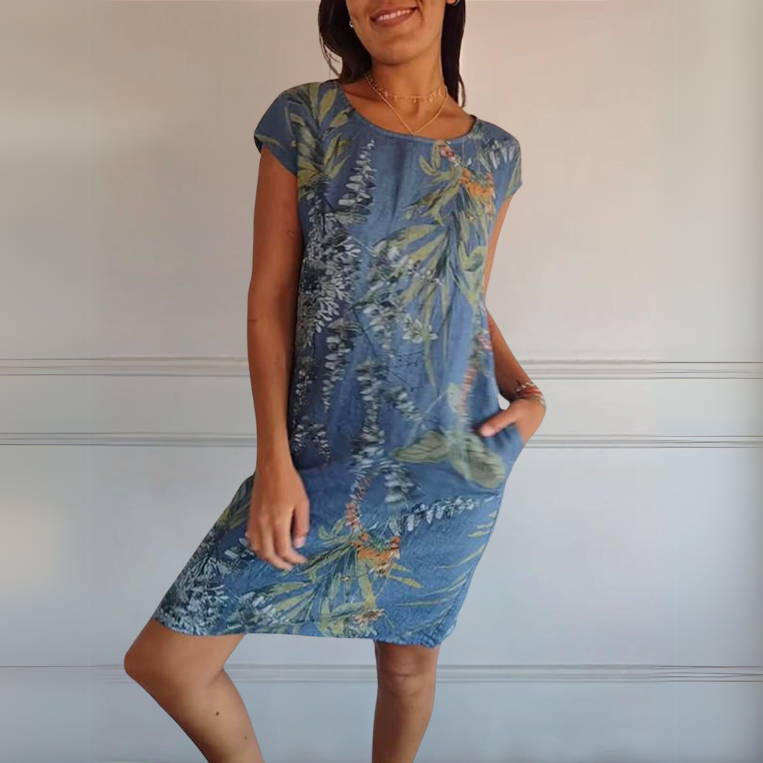 Comfortable Dress with Round Neck