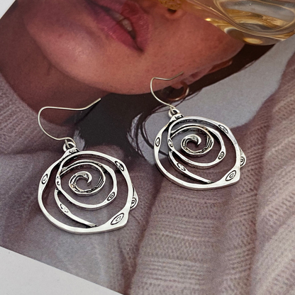 Amora – Vintage Maze Silver Earrings
