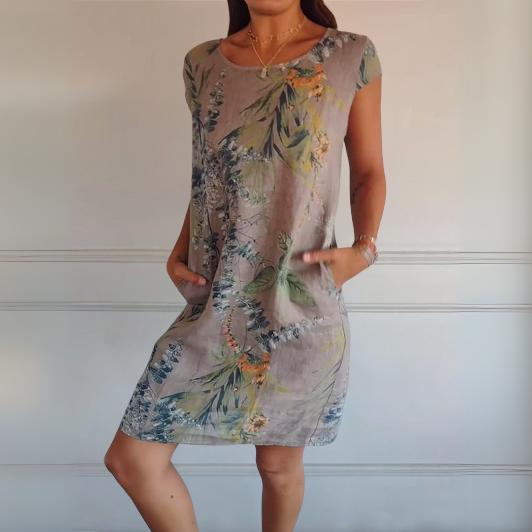 Comfortable Dress with Round Neck