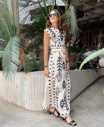 Elegant Two-Piece Set – Top & Long Skirt