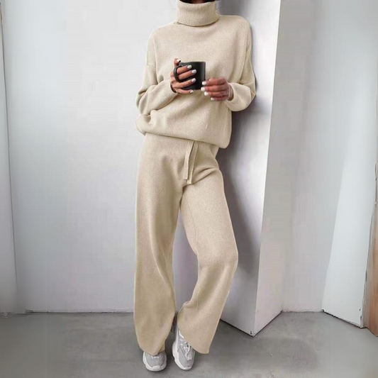 Two-Piece Set – Turtleneck & Long Pants
