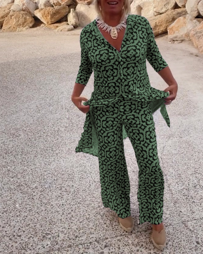 Vintage Printed Two-Piece Set – Blouse & Pants