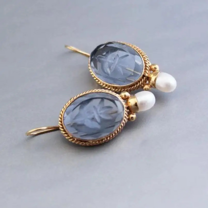 Leona – Vintage Green Stone Pearl Earrings