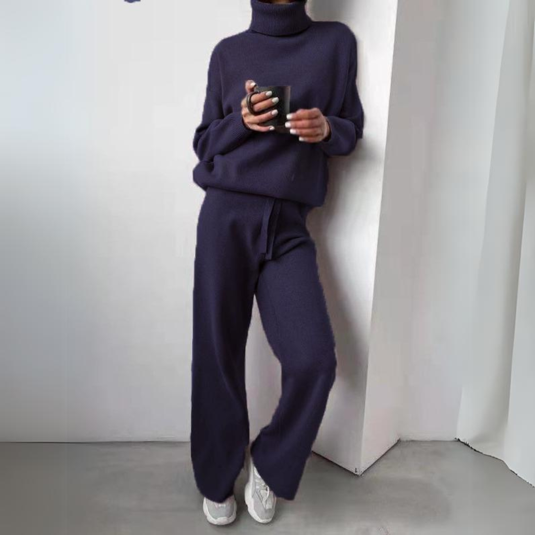 Two-Piece Set – Turtleneck & Long Pants