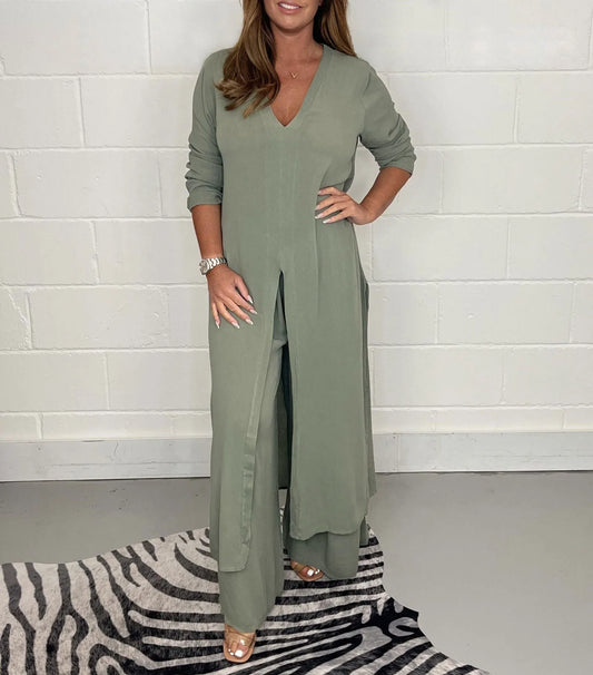 Light Two-Piece Set