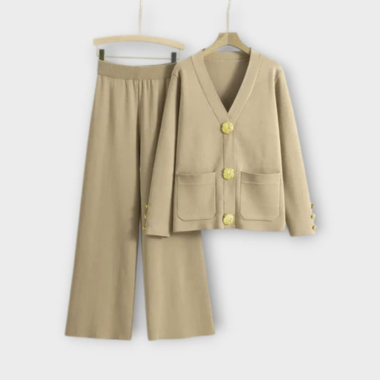 Classic Two-Piece Set – Effortless Elegance for Any Occasion