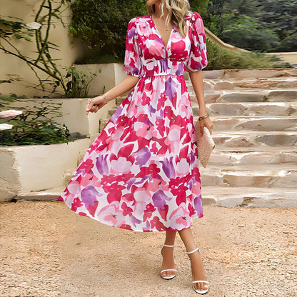 Charming dress with V-neck