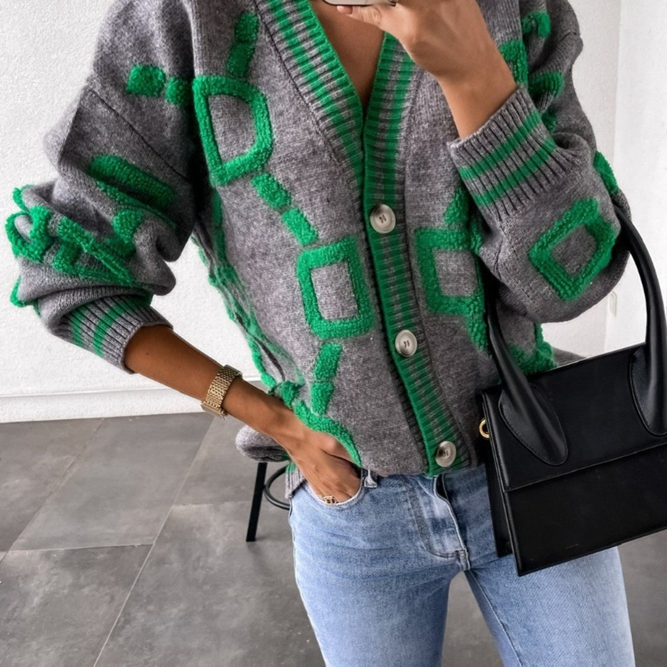 Color Block V-Neck Cardigan