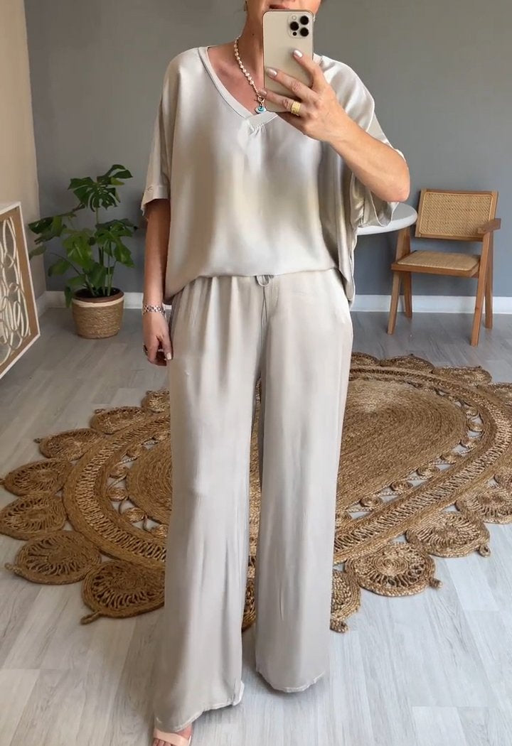 Casual Two-Piece Suit with V-Neck