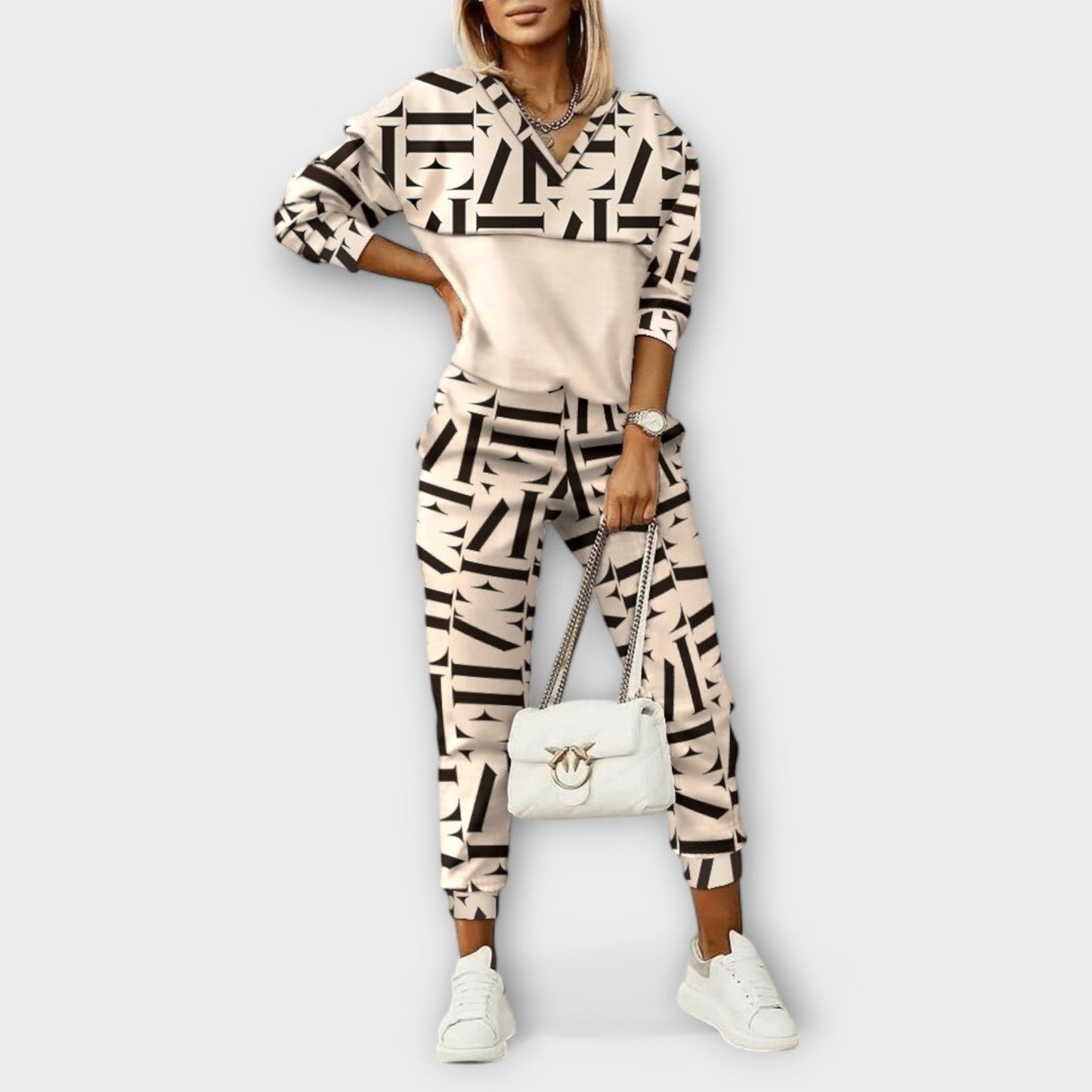 Premium Tracksuit – Elegant Loungewear for Ultimate Comfort